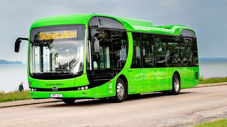 En Skånetrafiken-bus vis havet 
