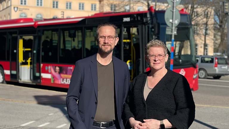 Martin Pagrotsky, VD Nobina Sverige och Karin Wanngård, finansborgarråd Stockholm